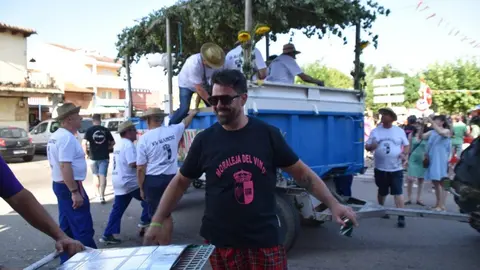 Fiestas de Moraleja del Vino desfile de pañas _49