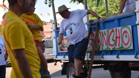 Fiestas de Moraleja del Vino desfile de pañas _63