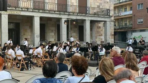  Banda de Loivos en el festival Hispano Luso_6