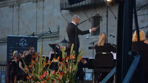 litle &oacute;pera_92