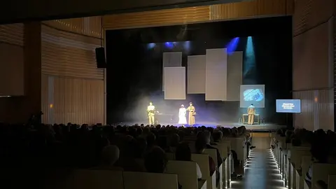 Hildegart Little Ópera Zamora _11