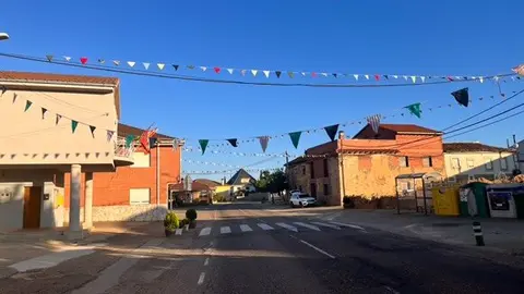 decoración banderines en Fuente Encalada  (1)