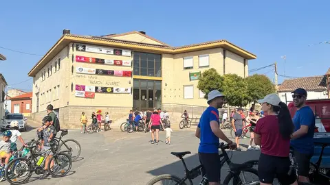 La marcha a Gallegos vuelve a marcar el verdadero inicio de las fiestas en Coreses