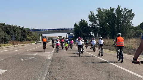 La marcha a Gallegos vuelve a marcar el verdadero inicio de las fiestas en Coreses