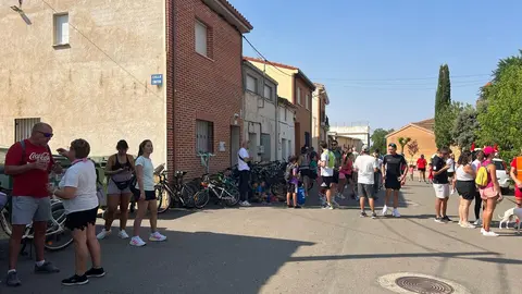La marcha a Gallegos vuelve a marcar el verdadero inicio de las fiestas en Coreses
