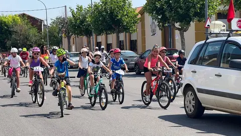 La marcha a Gallegos vuelve a marcar el verdadero inicio de las fiestas en Coreses