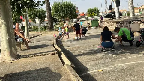 arte infantil llena de color las calles de Coreses _14