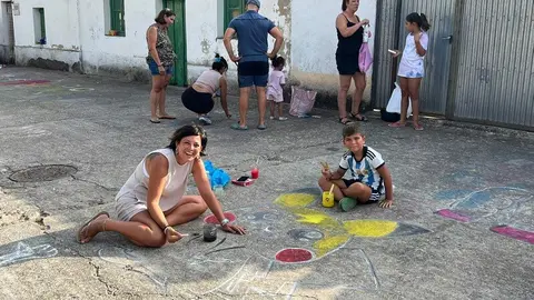 arte infantil llena de color las calles de Coreses _26