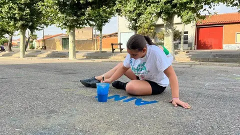 arte infantil llena de color las calles de Coreses _29