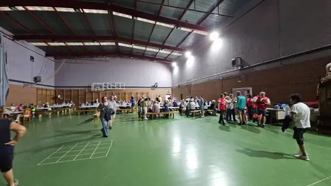 evacuados incendio de La Carballeda a Camarzana de Tera