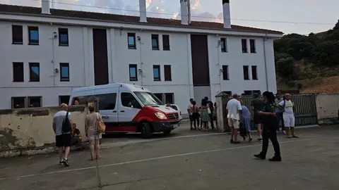 evacuados incendio de La Carballeda a Camarzana de Tera _6