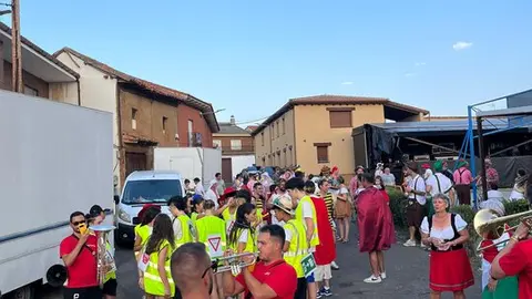 desfile de disfraces en Pozuelo de Vidriales (5)