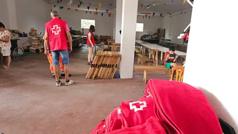 desalojados del incendio en Camarzana de Tera (1)