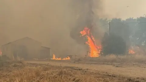 Los vecinos de León en la zona de Valderia también piden ayuda