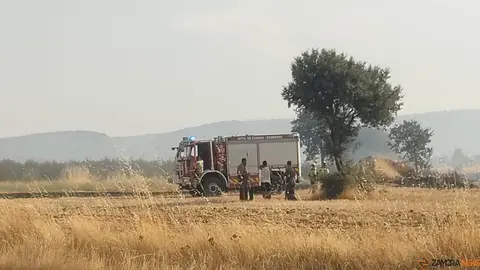 Bomberos en Serracin