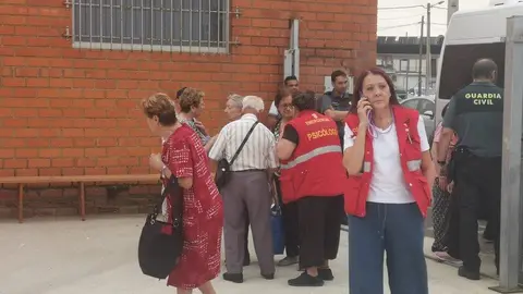 desalojados por los incendios en Camarzana de Tera _11