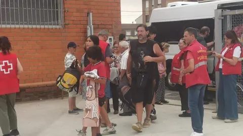 desalojados por los incendios en Camarzana de Tera _14