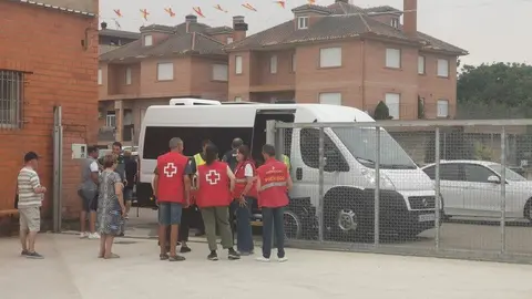 desalojados por los incendios en Camarzana de Tera _15
