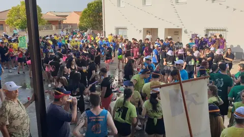 Desfile peñas Venialbo_3-Imagen redes