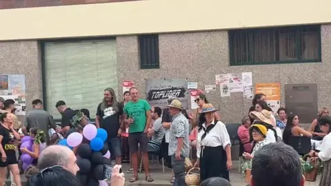 Desfile de carrozas en Quiruelas de Vidriales