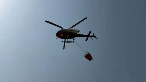 Los vecinos de Pinilla se solidarizan con alimentos y agua ante los incendios que asolan la provincia