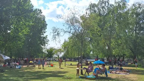 Santib&aacute;&ntilde;ez de Tera abre las fiestas de San Tirso con una multitudinaria comida popular