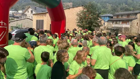 Marcha solidaria de azayca en Porto