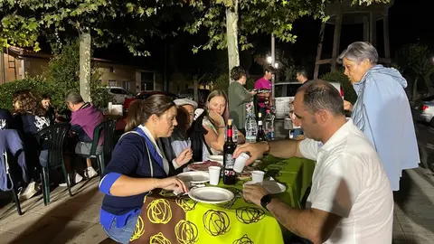 Cena de peñas Villalazán_3