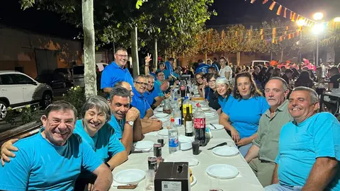 Cena de peñas Villalazán_7