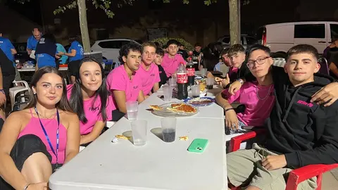 Cena de peñas Villalazán_10