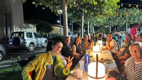 Cena de peñas Villalazán_18