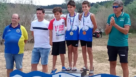Podium Manuel y Ruben Aguilar de Campoo 2025 (1)