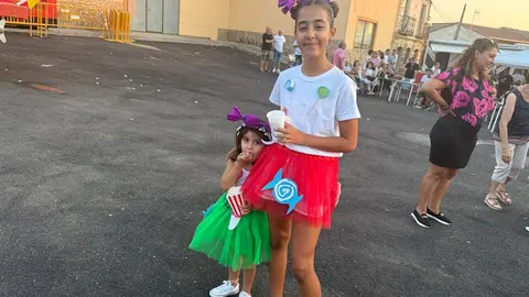 Un desfile de fantasía cierra las fiestas en Santibáñez de Tera