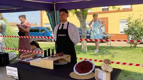 Javier Peña 2º puesto en el  concurso Corte de cecina en León