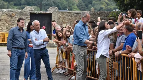 Reyes visitan San Martín de Castañeda_9