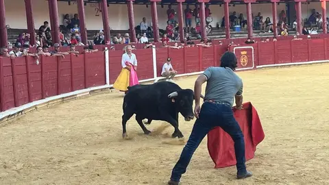 Fuente del Vino Toro _43