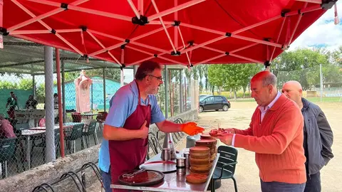 Coreses despide el verano con pulpo, gaitas y vermut