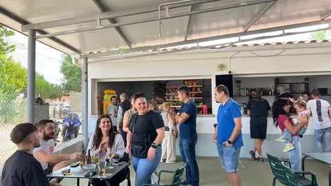 Coreses despide el verano con pulpo, gaitas y vermut
