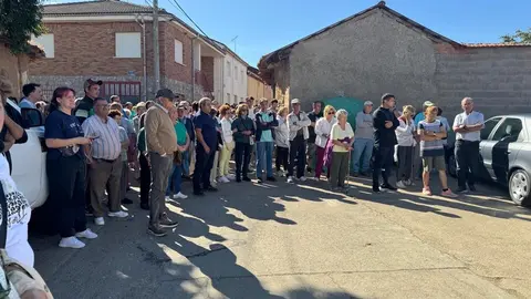 concentración en apoyo a Álvaro en Olleros de Tera   (8)