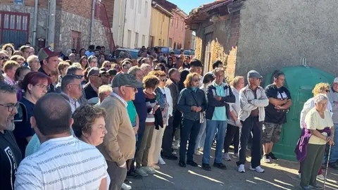 concentración en apoyo a Álvaro en Olleros de Tera   (10)