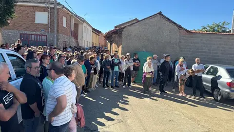 concentración en apoyo a Álvaro en Olleros de Tera   (11)