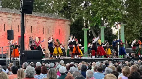 Gala inaugural Festival Internacional del Folklore 2025_10