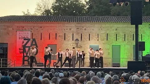 Gala inaugural Festival Internacional del Folklore 2025_26