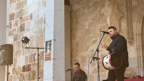 Pedraza en Clave de Folk en Zamora, Plaza de San Antolín_10