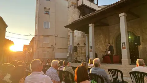 Pedraza en Clave de Folk en Zamora, Plaza de San Antol&iacute;n_12