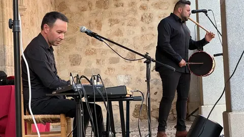 Pedraza en Clave de Folk en Zamora, Plaza de San Antol&iacute;n_20