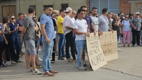 manifestación por Álvaro en Olleros de Tera    (9)
