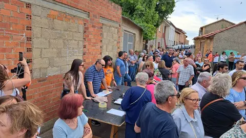 manifestación por Álvaro en Olleros de Tera    (14)