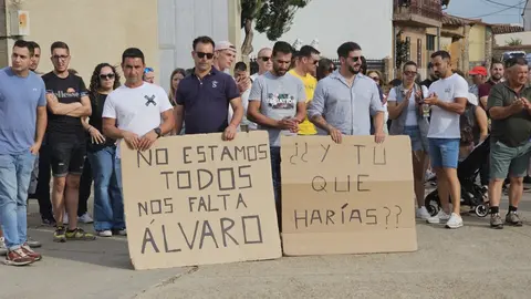 manifestación por Álvaro en Olleros de Tera    (17)