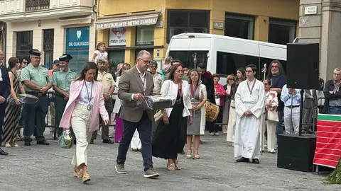 procesi&oacute;n Virgen de la Concha _40